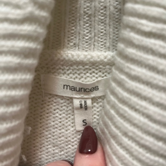 🛍️5 for 15!🛍️ The cutest turtleneck sweater! - Picture 2 of 3